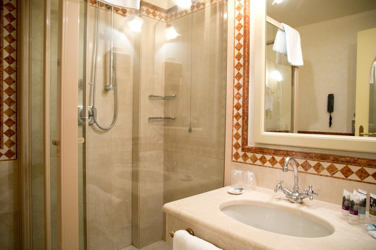 Bathroom 4, iH Hotels Milano Regency, Milano