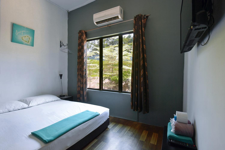 Bedroom 6