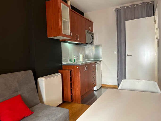 Others 4, Apartamentos León, León