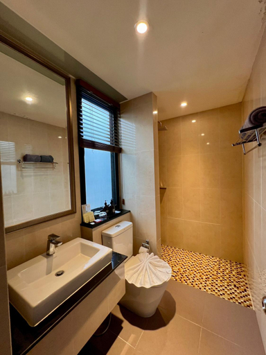 Bathroom 6