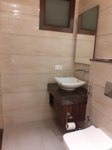 Bathroom 4, Taj Sojourn, Agra