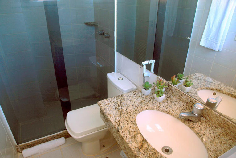 Bathroom 4, KS Beach Hotel, Rio de Janeiro