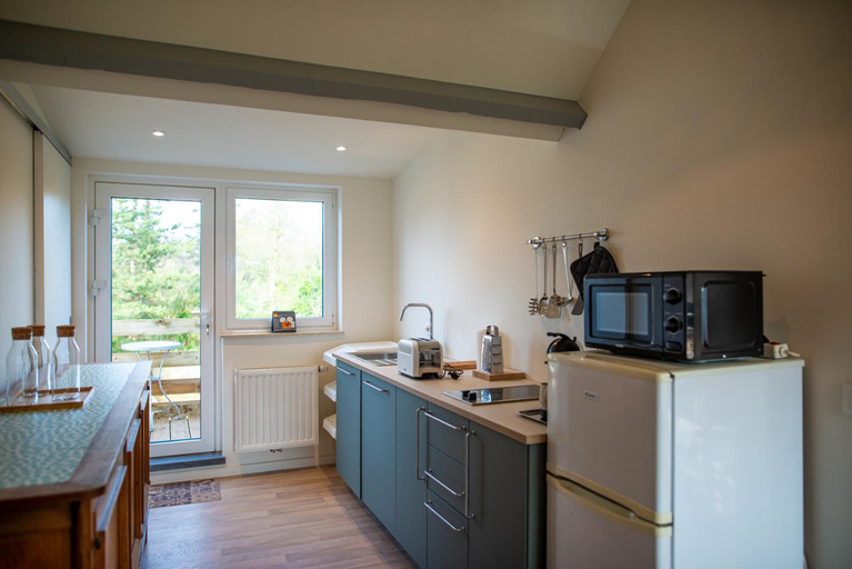 Others 2, DC's Home, Vlaams Brabant