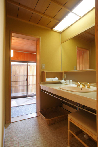 Bathroom 3, Meigetsuso, Kaminoyama