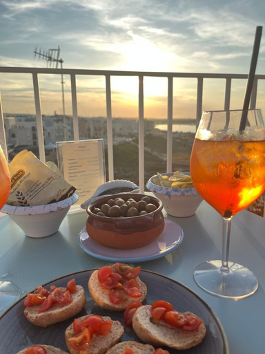 Food & Drinks 4, Trame - La Naca sul Porto, Bari