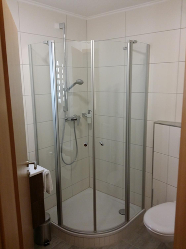 Bathroom 3, Hotel Rheinkrone, Koblenz