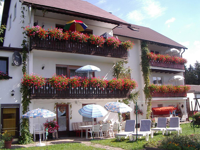 Exterior view, Gastehaus Walter, Bayreuth