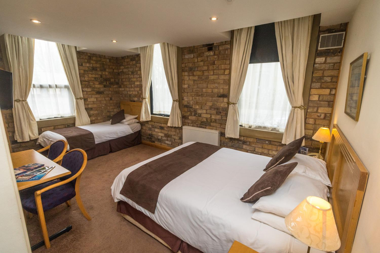 Bedroom 3, The Sleepwell Inn, Cumbria