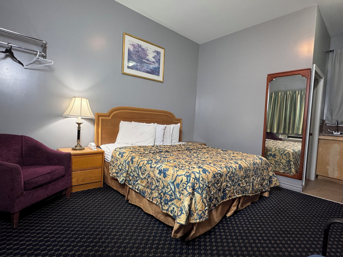 Bedroom 2, WAYFARE MOTEL, Wellington