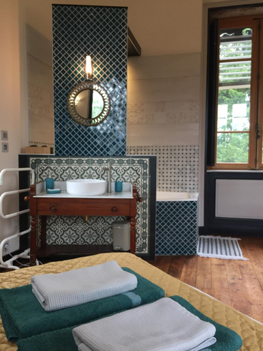 Bathroom 1, l'Ancre Vive, Rhône