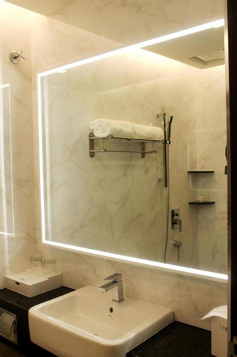 Bathroom 5
