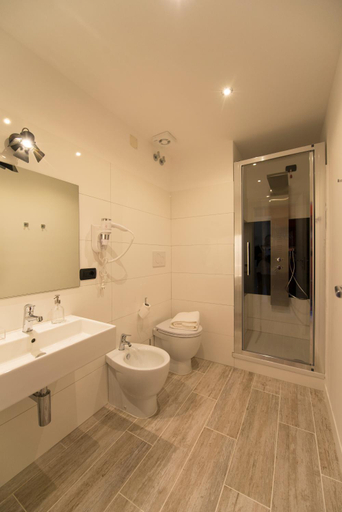 Bathroom 3