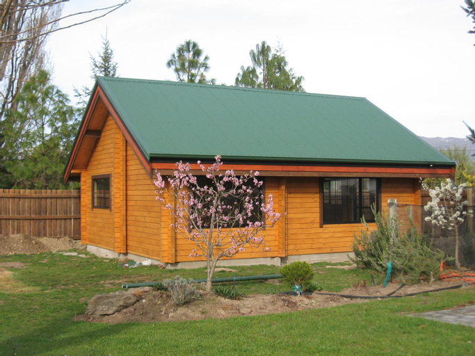 Exterior 2