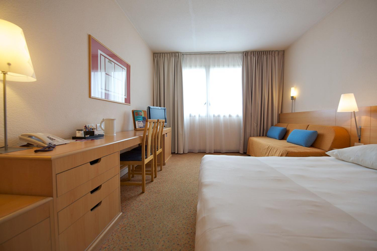Bedroom 14