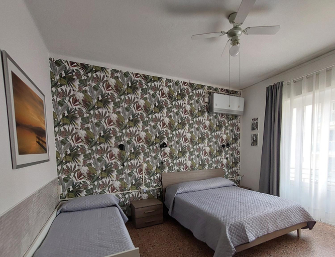 Bedroom 12