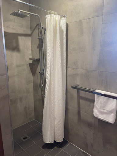 Bathroom 6