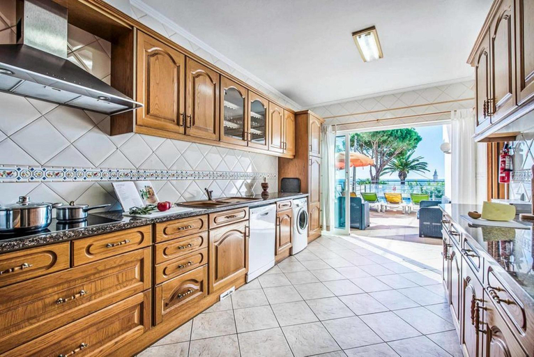 Others 3, Spectacular Villa to breathe Oceano and relax!, Albufeira