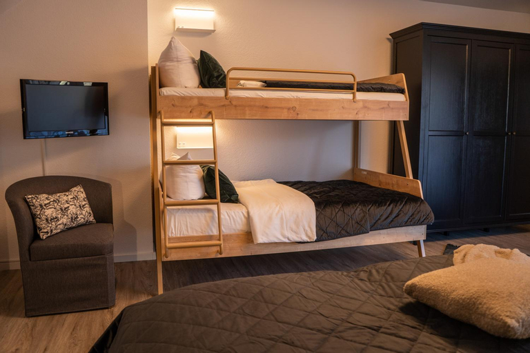 Bedroom 10