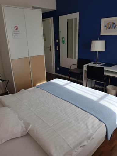 Bedroom 3, Auberge de Prangins, Nyon