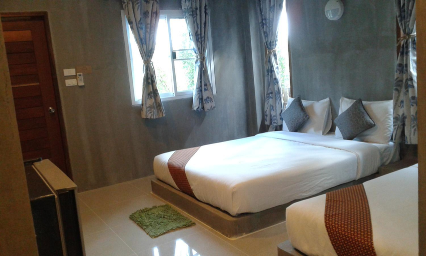 Bedroom 13