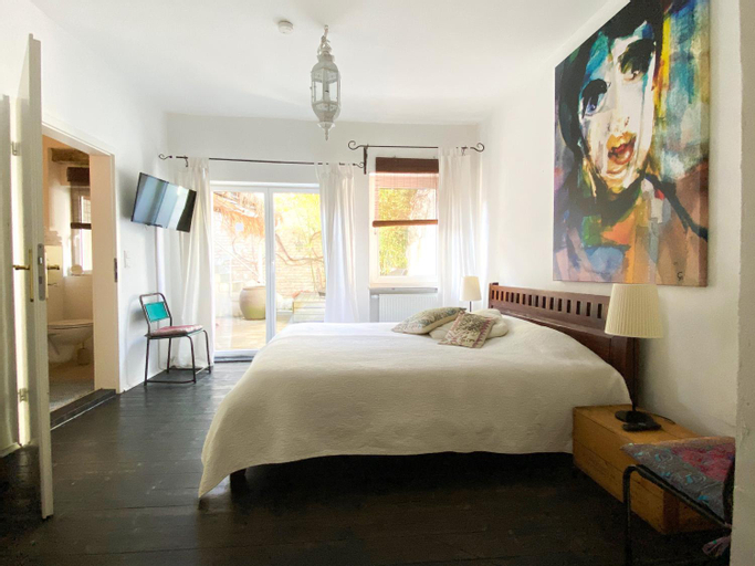 Bedroom 10