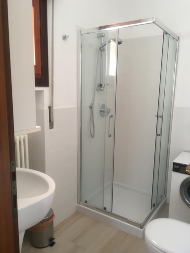 Bathroom 13