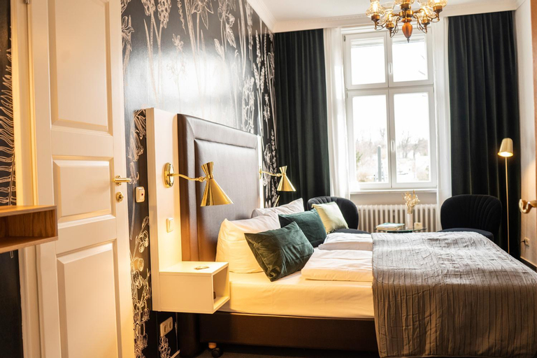 Bedroom 9