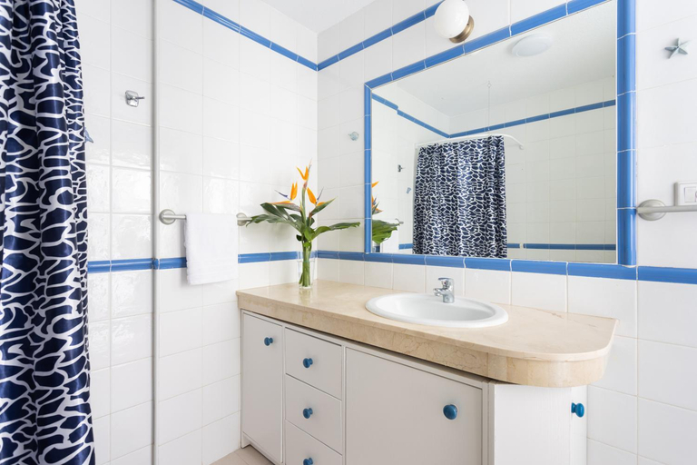 Bathroom 4, Home2Book Pretty Apartment Costa del Silencio, Pool, Santa Cruz de Tenerife