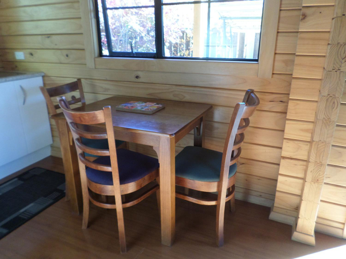 Dining Room 7