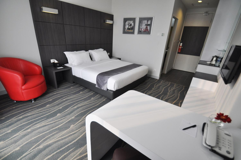 Bedroom 13