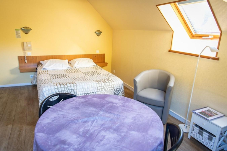 Bedroom 15