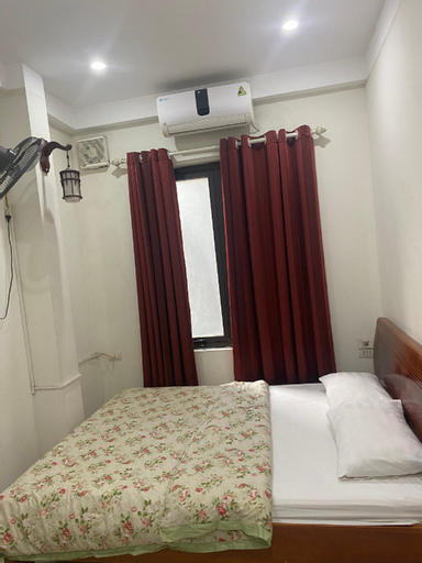 Bedroom 3, Spacious private window room + Elevator, Đống Đa