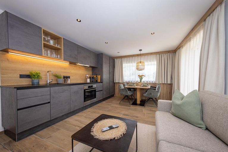 Others 4, Lennis Apartments by we rent, Zell am See