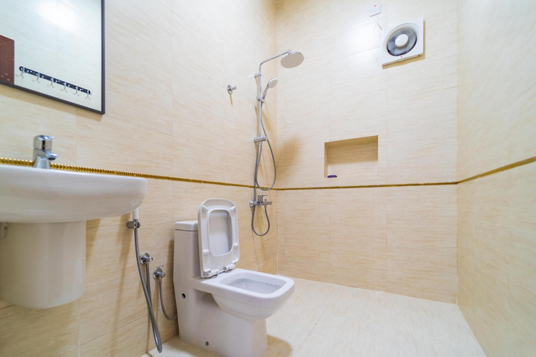 Bathroom 5, COMFORT CHALET & APARTMENTS, Sur