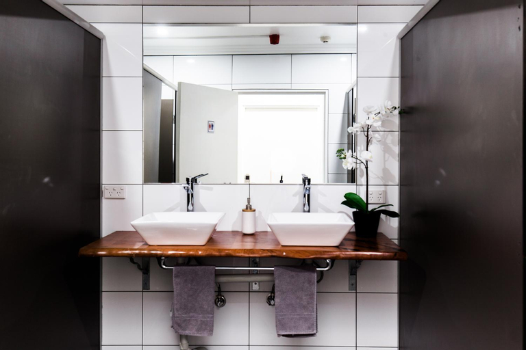 Bathroom 20