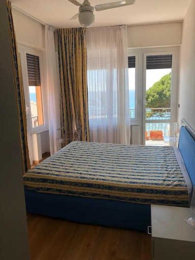 Bedroom 1, Residence Principi di Piemonte, Savona