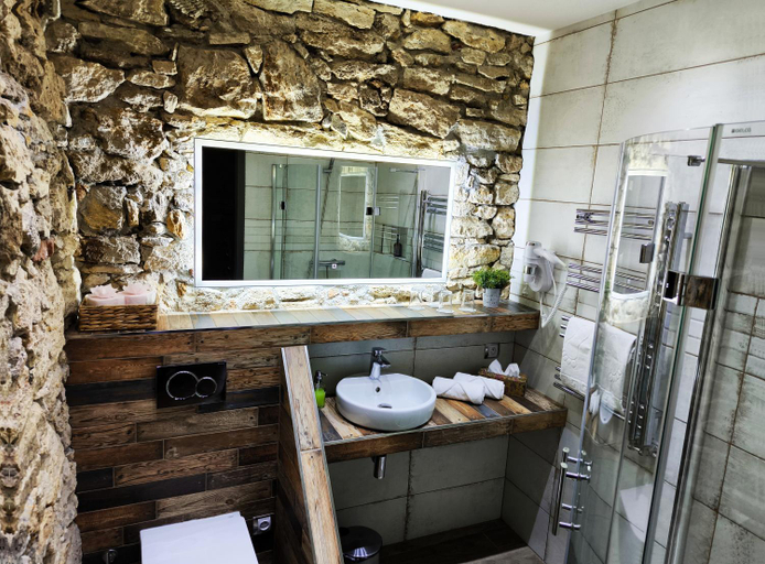 Bathroom 3, Liptovsky mlyn, Ružomberok