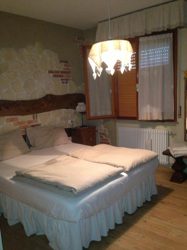 Others 5, Locanda Al Cacciatore, Belluno