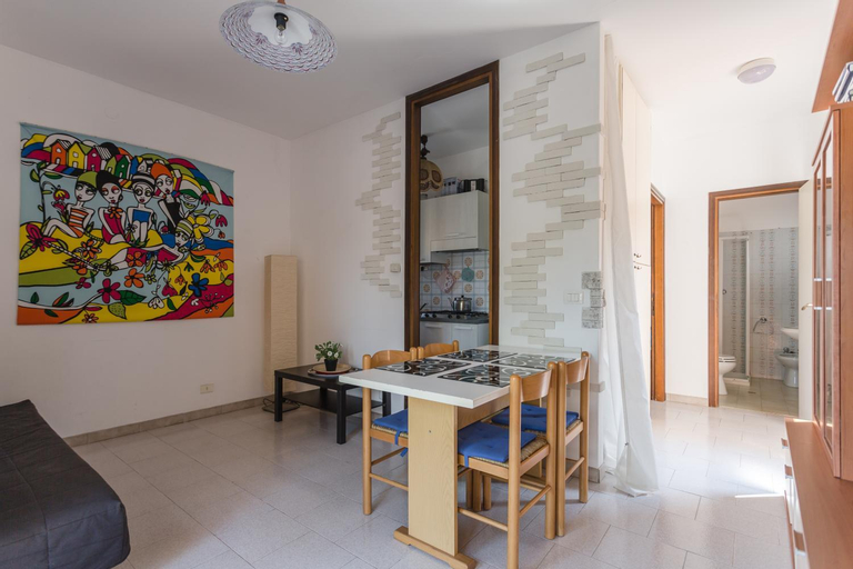 Dining Room 9