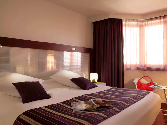 Bedroom 3, Mercure Strasbourg Centre Hotel, Bas-Rhin