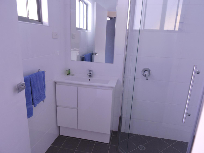 Bathroom 8
