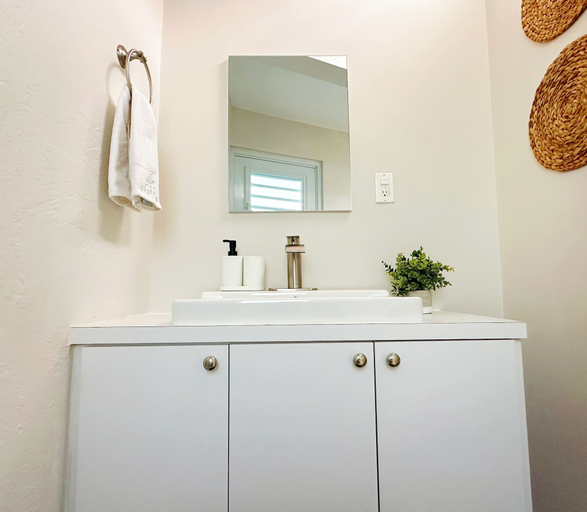 Bathroom 3, Jetsetter's Retreat