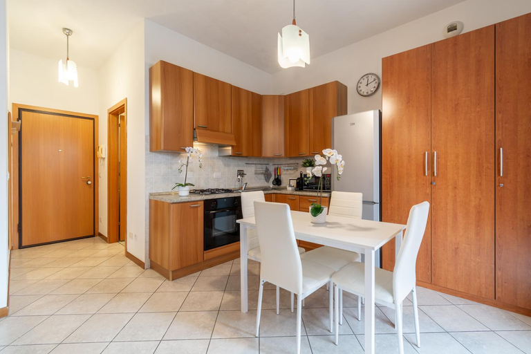 Dining Room 10