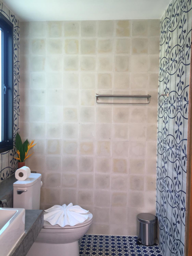 Bathroom 4