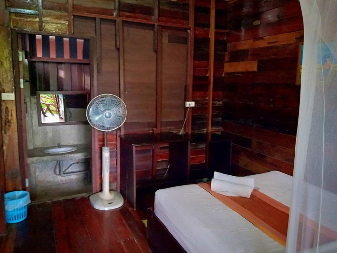 Bedroom 12