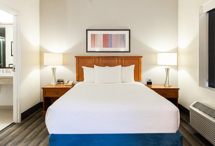 Bedroom 12