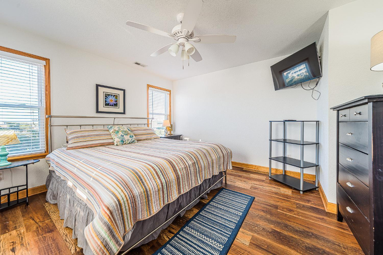 Bedroom 2, Carolina Cottage, Dare
