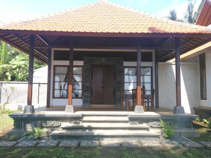 Exterior 7