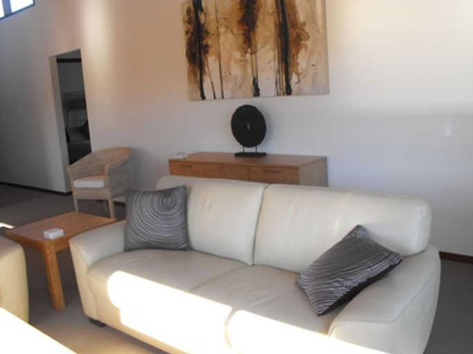 Others 3, Coolabah Court, Bega Valley