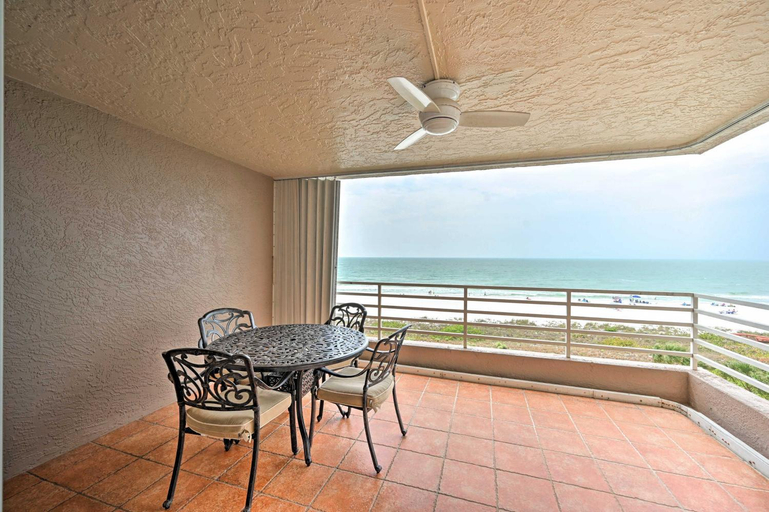 Oceanfront Marco Island Escape with Beach Access!, Collier